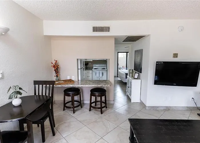 102 -fully Furnished 1br Suite-prime Location Apartment *