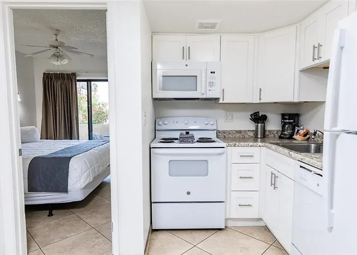 Apartment 102 -fully Furnished 1br Suite-prime Location *